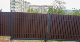 Купить распашные ворота из штакетника Благовещенск, цена от 2766 руб.